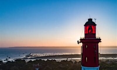 Monter en haut du phare du cap-ferret.